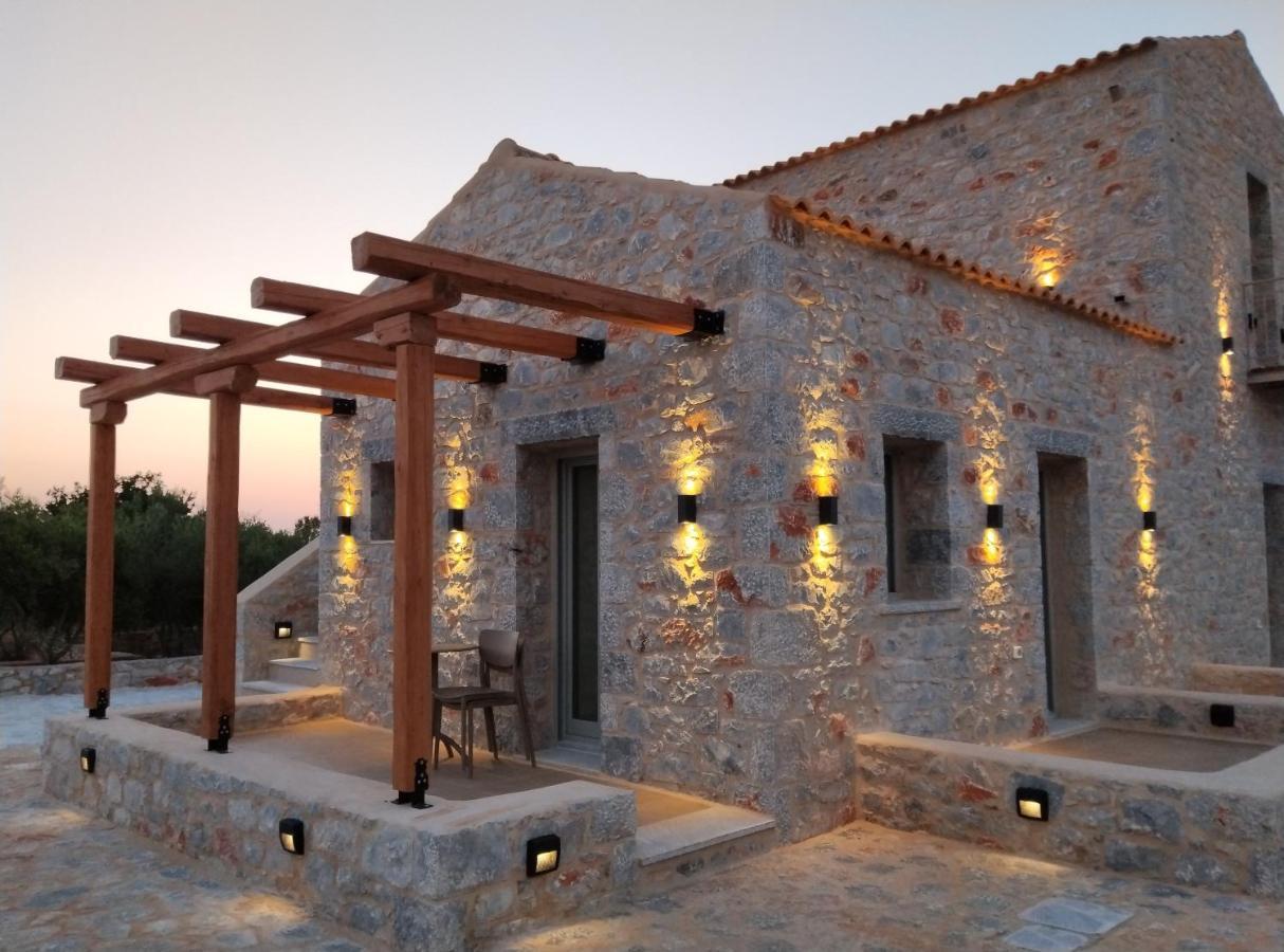 Terra Di Pietra Exclusive Suites & Apartments Areopoli Exteriör bild