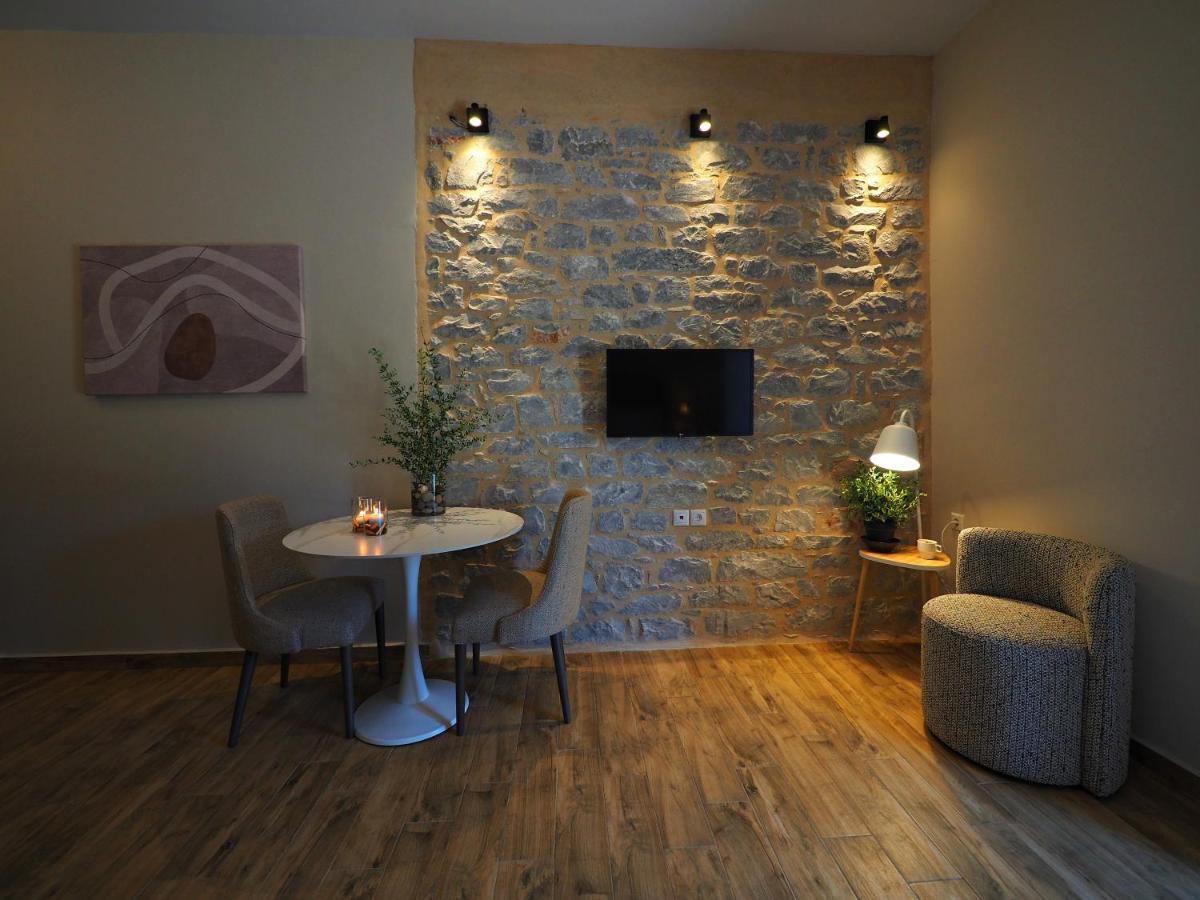 Terra Di Pietra Exclusive Suites & Apartments Areopoli Exteriör bild