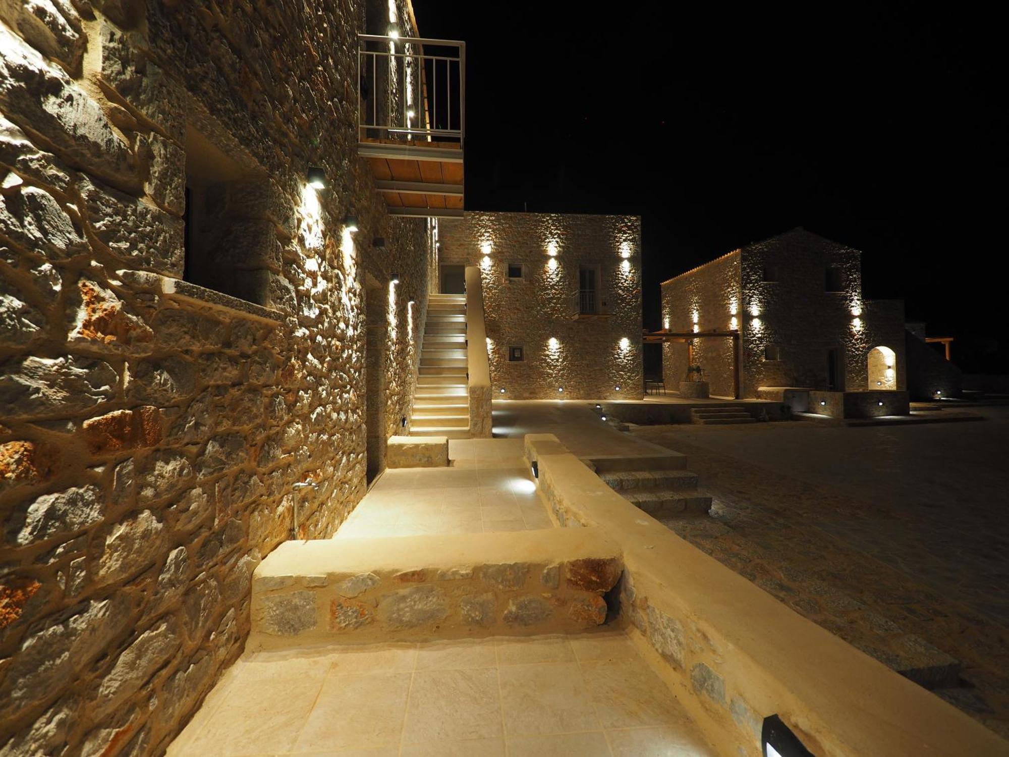 Terra Di Pietra Exclusive Suites & Apartments Areopoli Exteriör bild