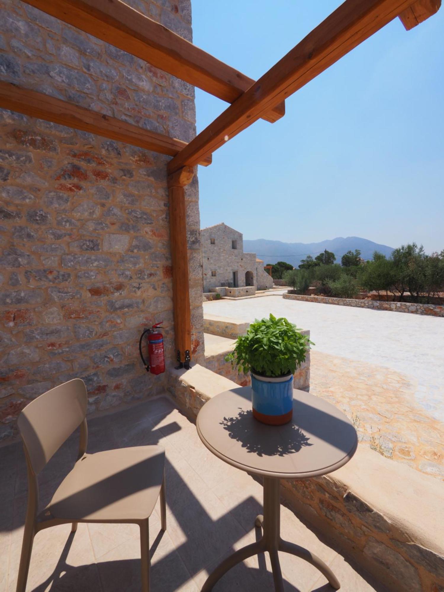 Terra Di Pietra Exclusive Suites & Apartments Areopoli Exteriör bild