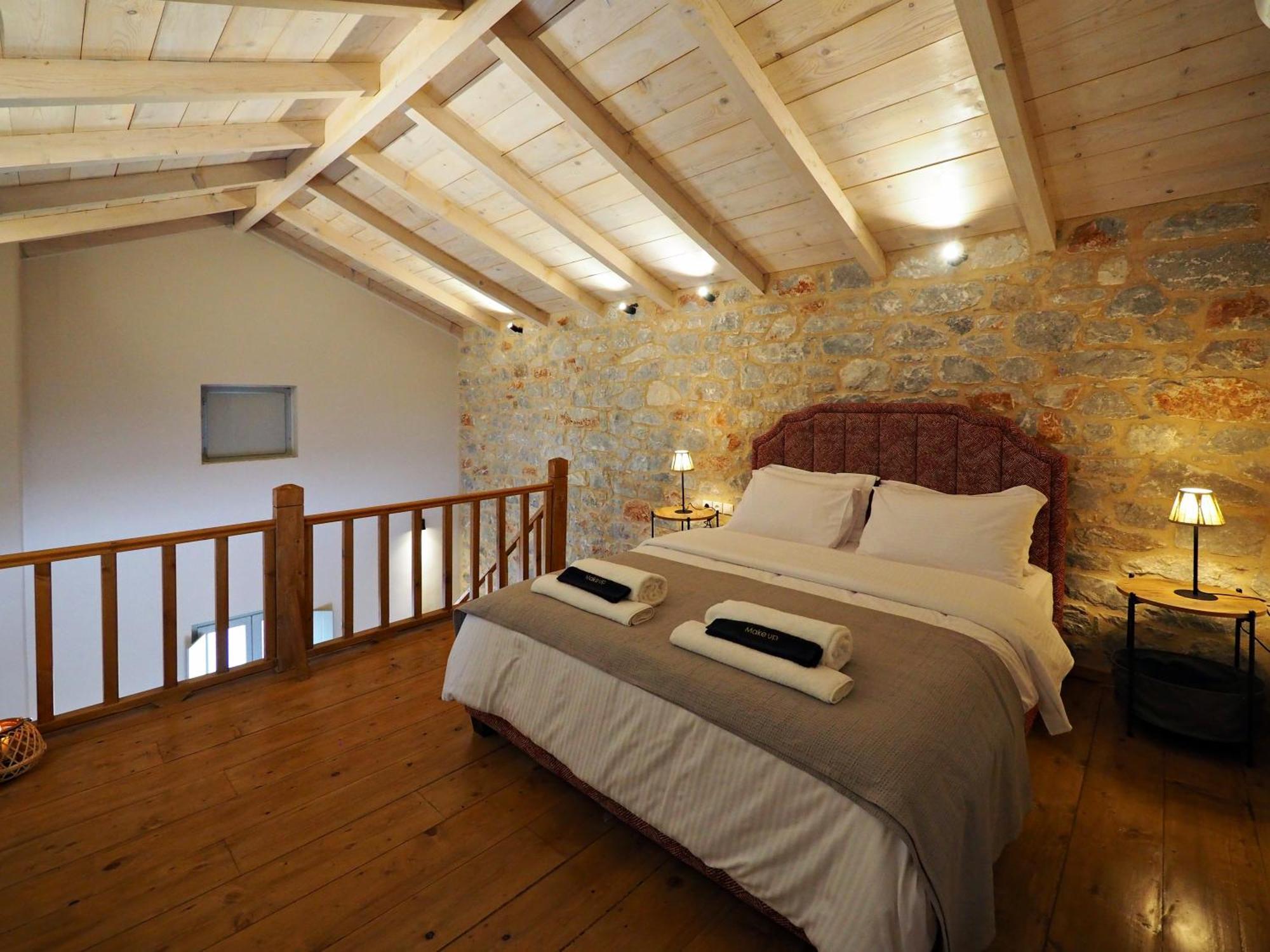 Terra Di Pietra Exclusive Suites & Apartments Areopoli Exteriör bild