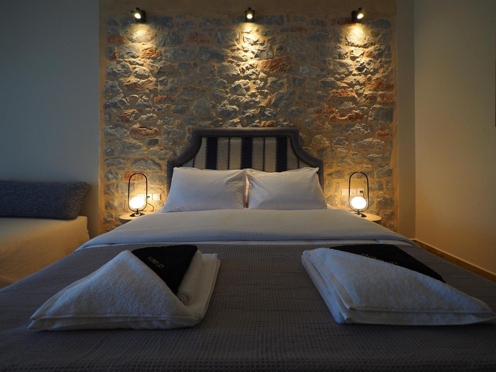 Terra Di Pietra Exclusive Suites & Apartments Areopoli Exteriör bild